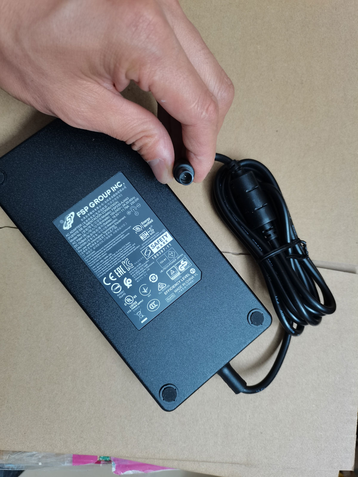 NEW Genuine Slim FSP 19.5V 11. - огляд і ціна Pc Gaming Msi
