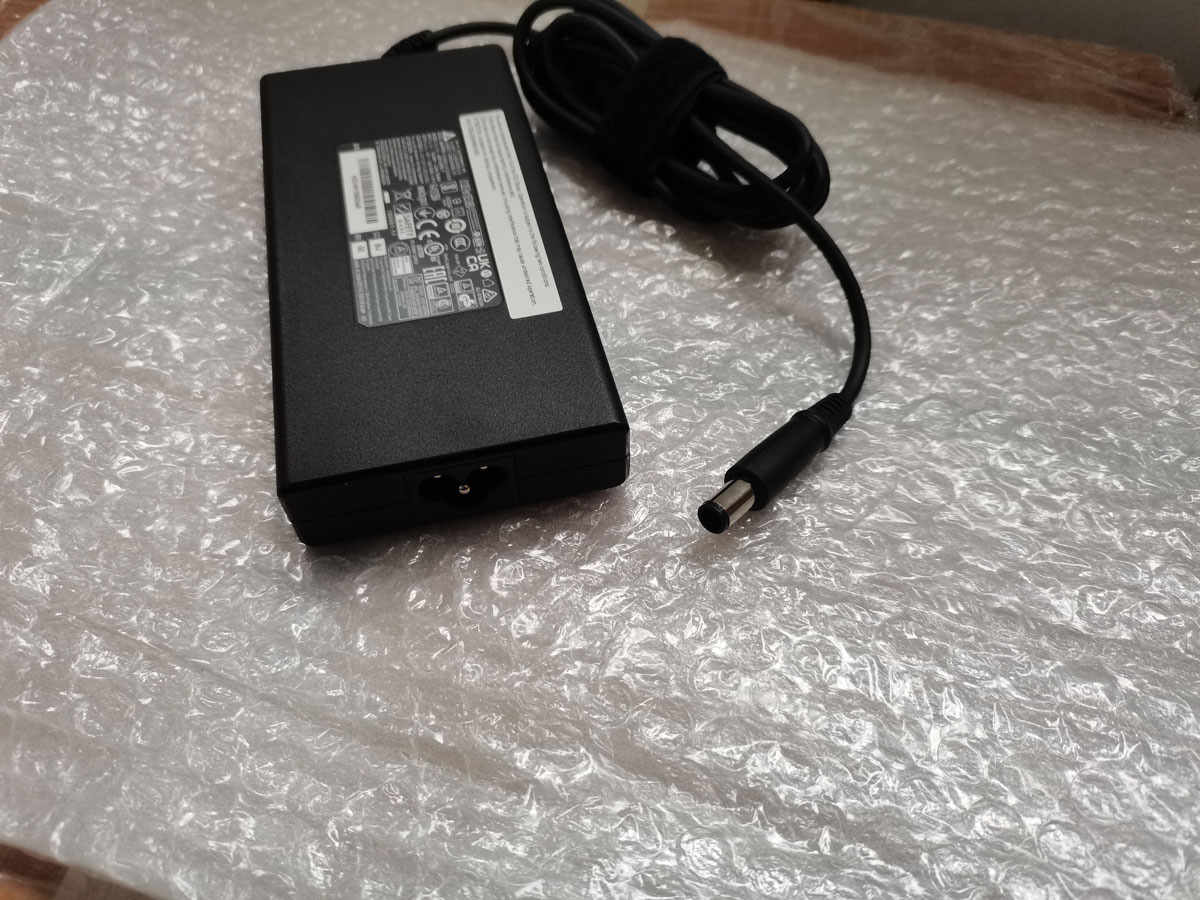 NEW Slim OEM Delta 19.5V 9.23A - огляд і ціна Pc Gaming Msi